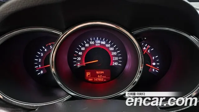 Kia Sorento — фото 8