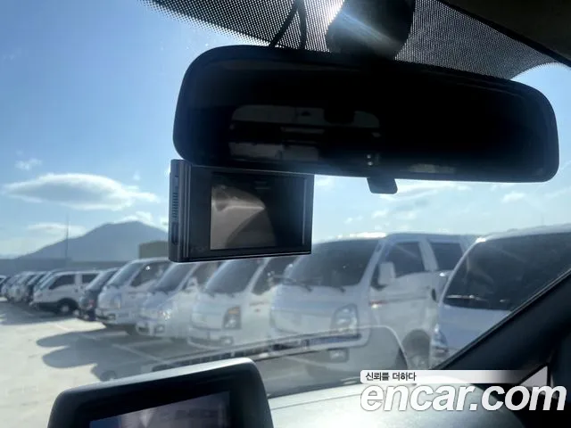 Hyundai Starex — фото 14