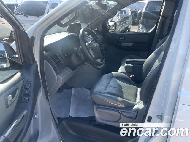 Hyundai Starex — фото 16
