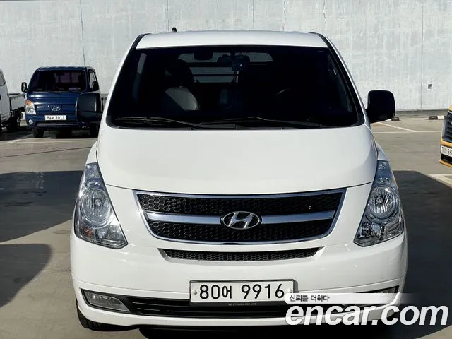 Hyundai Starex — фото 4
