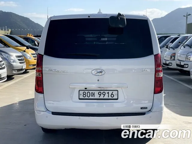 Hyundai Starex — фото 8