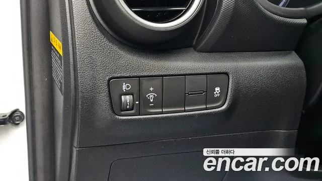 Hyundai Kona — фото 15