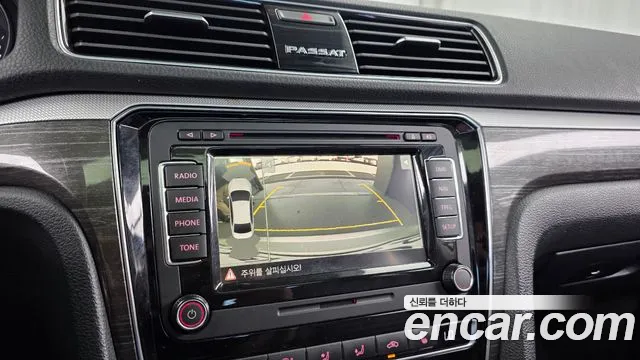 Volkswagen Passat — фото 14