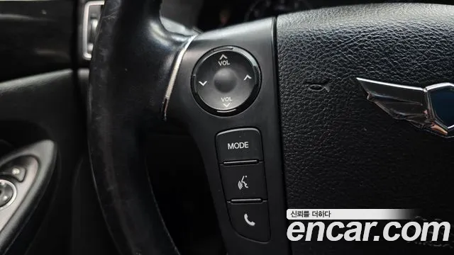 Hyundai Genesis — фото 17