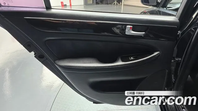 Hyundai Genesis — фото 25