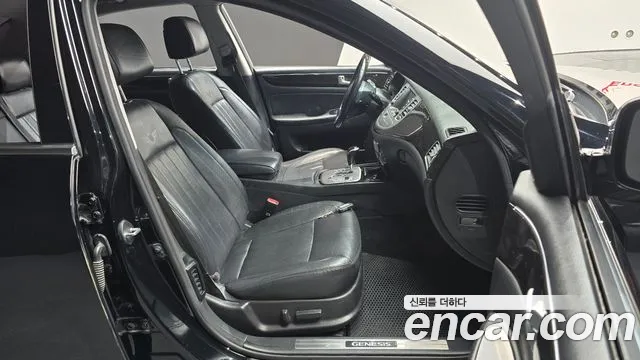 Hyundai Genesis — фото 26