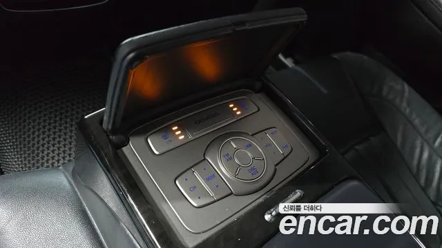 Hyundai Genesis — фото 29