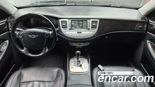 Hyundai Genesis — фото 7