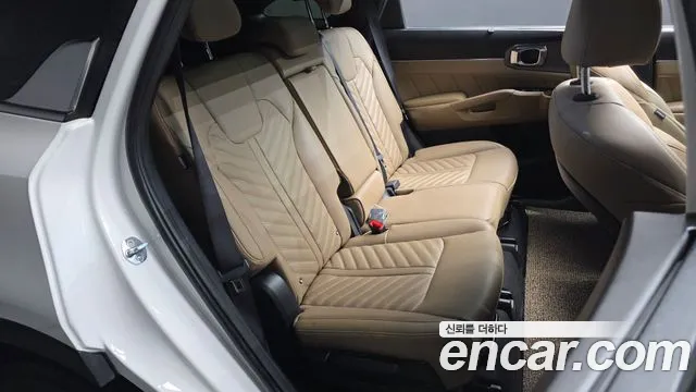 Kia Sorento — фото 11