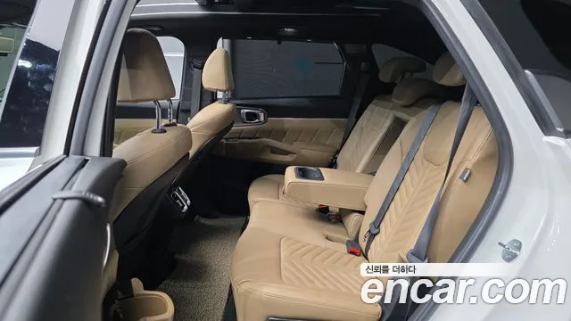 Kia Sorento — фото 12