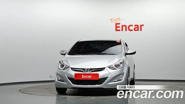 Hyundai Avante — фото 3