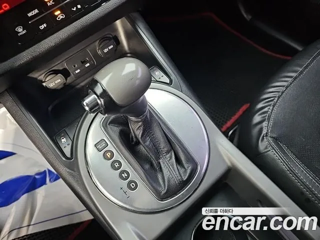 Kia Sportage — фото 8