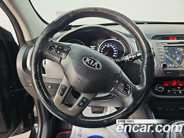Kia Sportage — фото 9