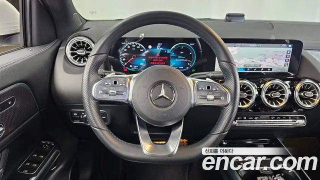 Mercedes-Benz EQA — фото 13