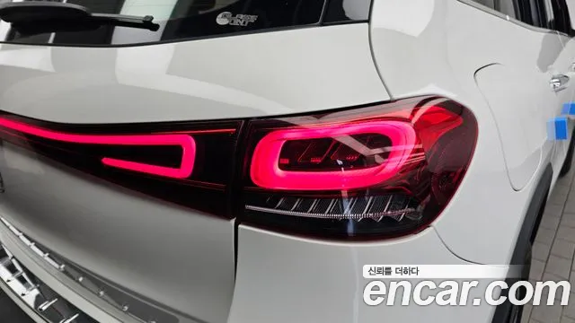 Mercedes-Benz EQA — фото 23