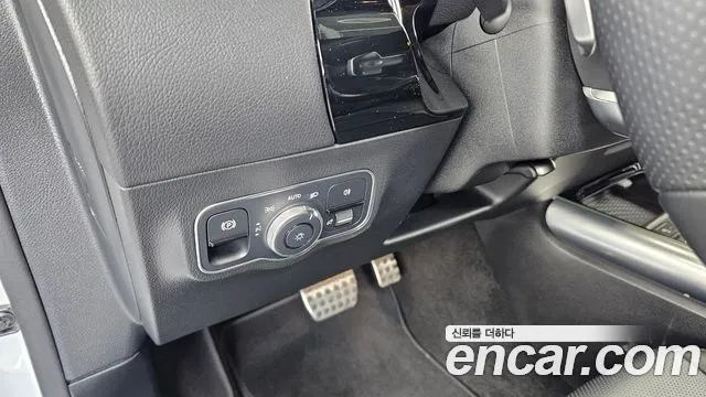 Mercedes-Benz EQA — фото 29
