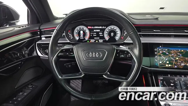 Audi A8 — фото 13