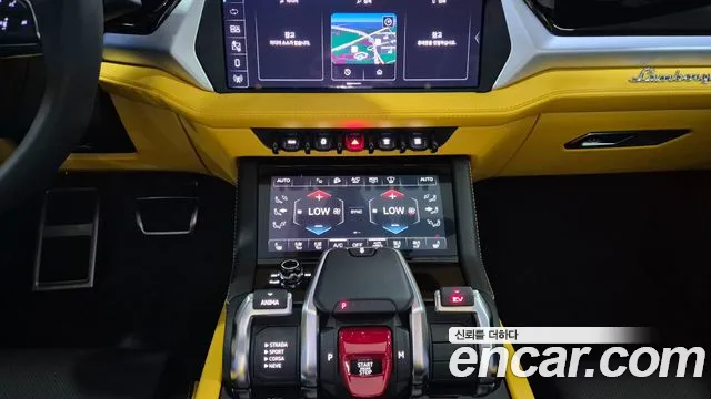 Lamborghini Urus — фото 14