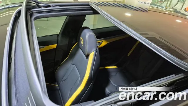 Lamborghini Urus — фото 16
