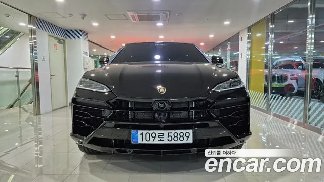 Lamborghini Urus — фото 3