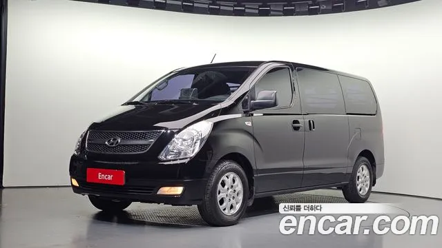 Hyundai Starex — фото 1