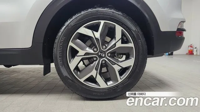 Kia Sportage — фото 21