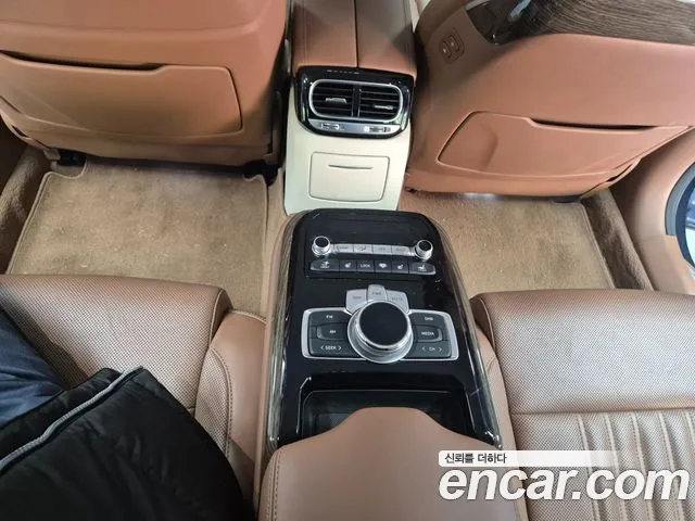 Genesis G90 — фото 20