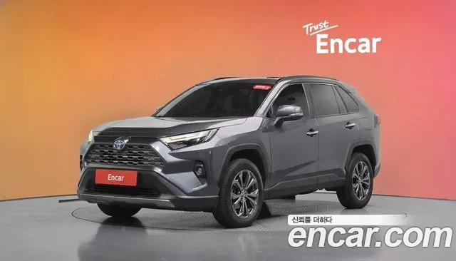Toyota RAV4 — фото 20