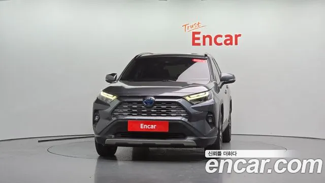 Toyota RAV4 — фото 2
