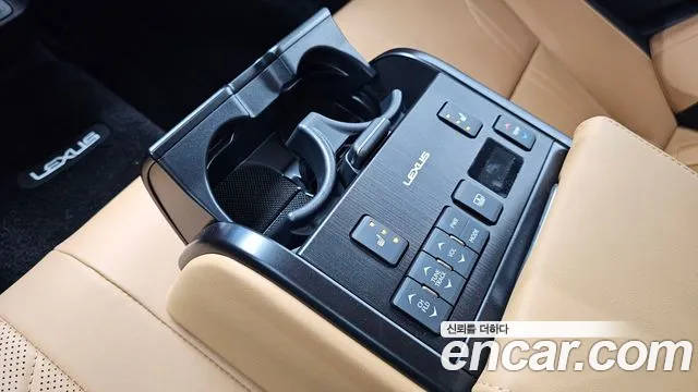 Lexus ES — фото 16