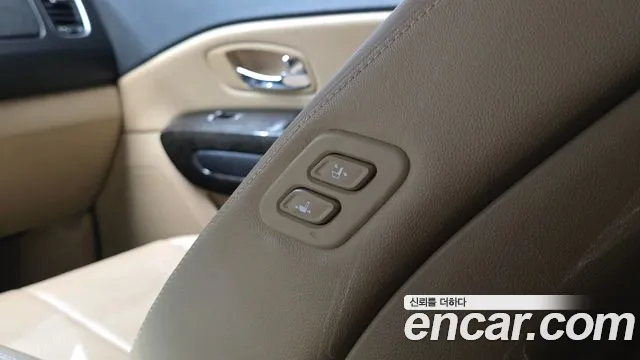 Kia Carnival — фото 28