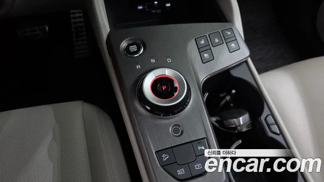 Kia Sportage — фото 9