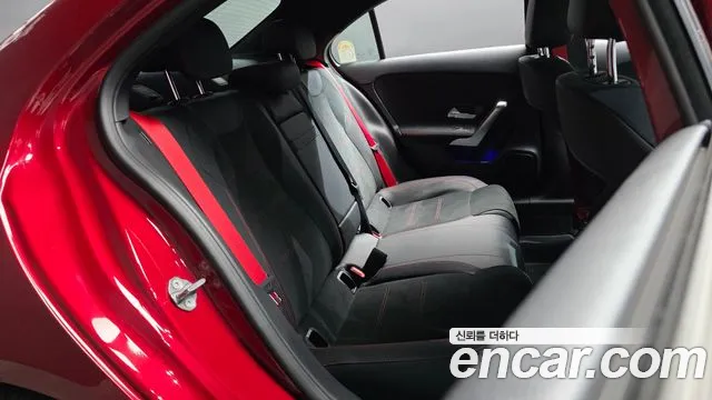 Mercedes-Benz A-Class — фото 12