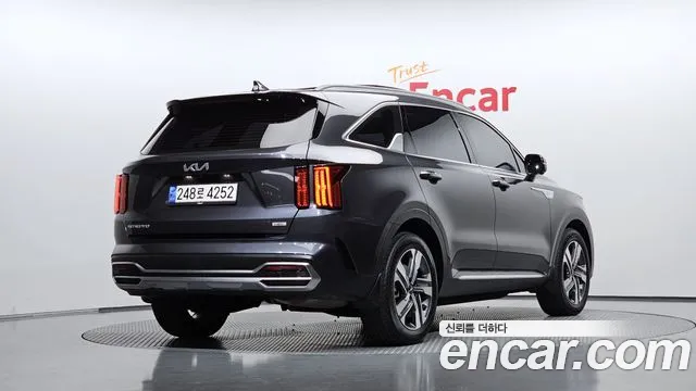 Kia Sorento — фото 1