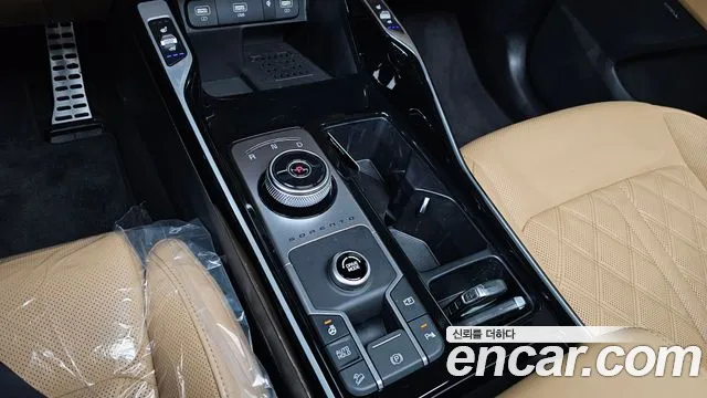 Kia Sorento — фото 8