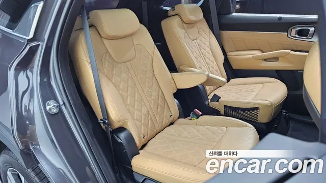 Kia Sorento — фото 10
