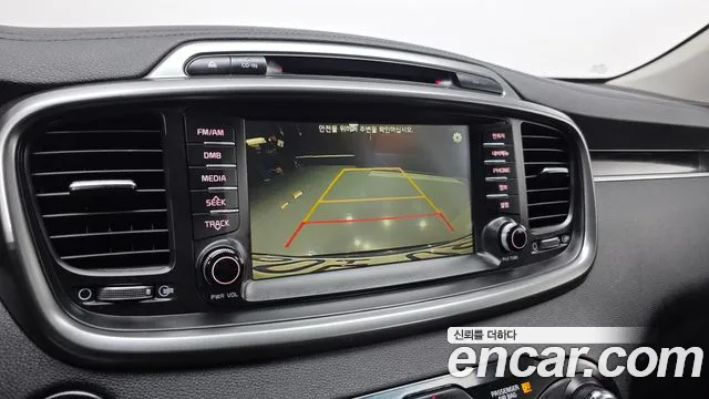 Kia Sorento — фото 14