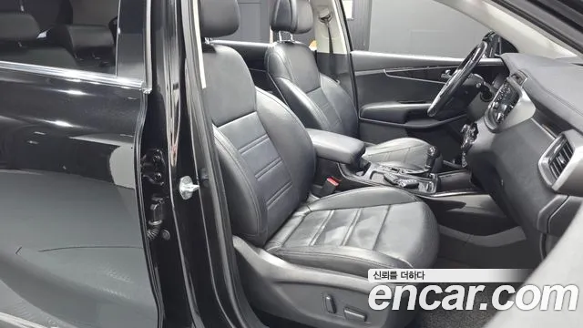 Kia Sorento — фото 26