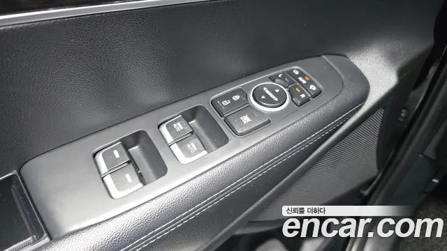 Kia Sorento — фото 30