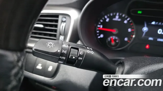 Kia Sorento — фото 31