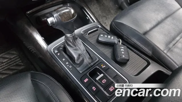 Kia Sorento — фото 8
