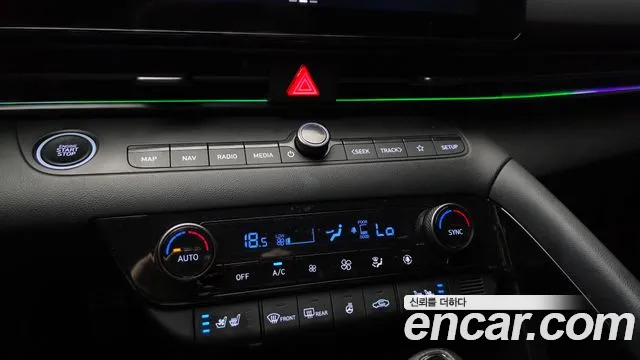 Hyundai Avante — фото 18