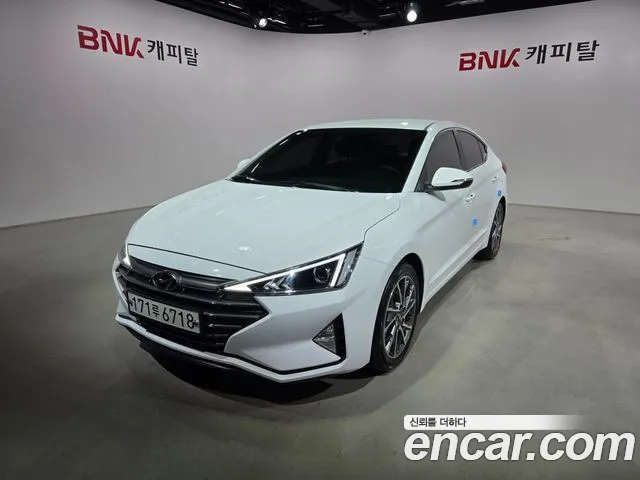 Hyundai Avante — фото 1