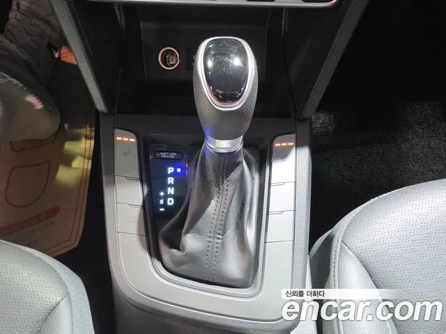 Hyundai Avante — фото 12
