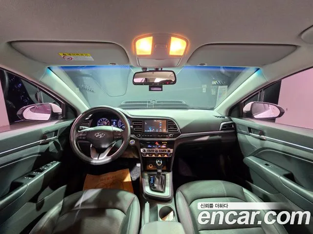 Hyundai Avante — фото 9