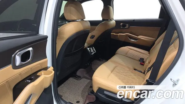 Kia Sorento — фото 26