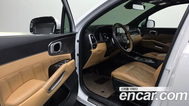 Kia Sorento — фото 9