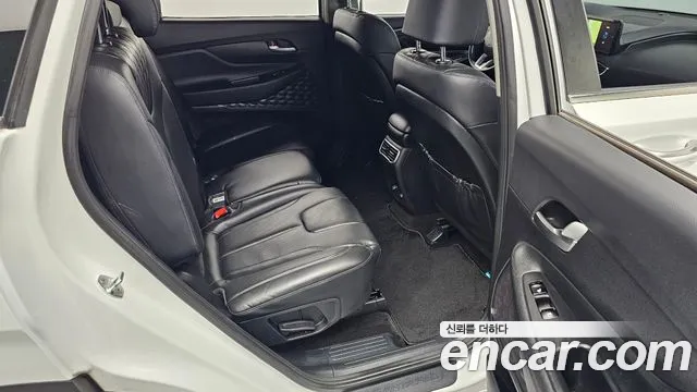 Hyundai Santa Fe — фото 10