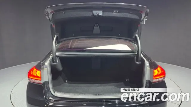 Hyundai Genesis — фото 20