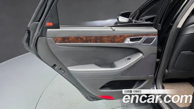 Hyundai Genesis — фото 25